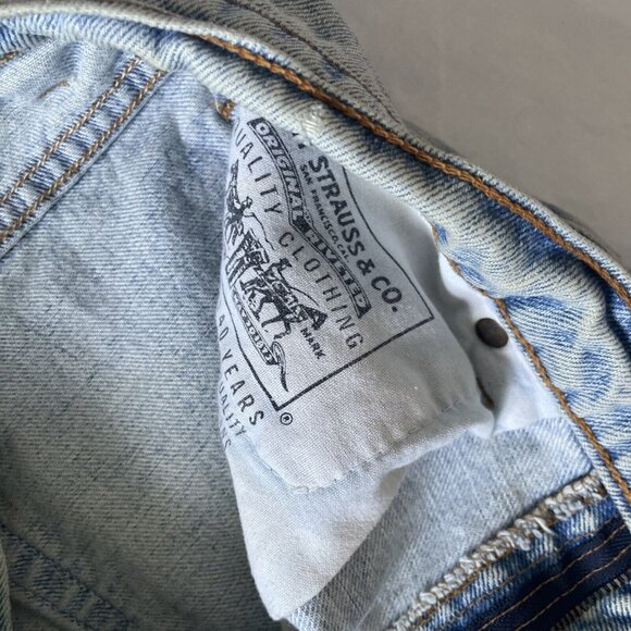 Levis 550 Relaxed Fit Light Wash Tapered Leg Jeans W32 L30 USA Made - Picture 5 of 15